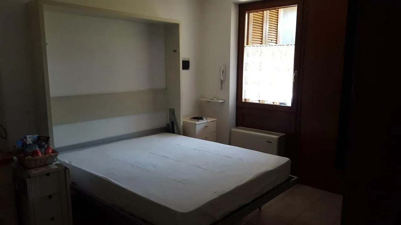 Appartamento Michele Tre Piscine Caraibiche Desenzano Del Garda Italy