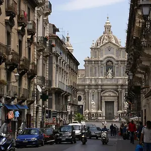 https://tania-home.sicilyhotelsitaly.net